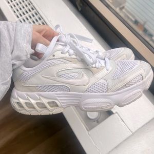 Nike Zoom Air Fire - White/Cream - Size 7.5